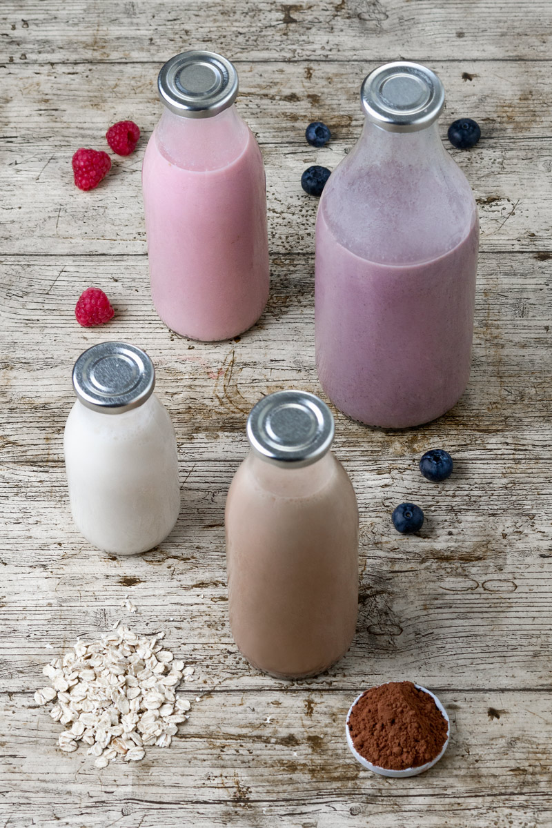 Raspberry, Blueberry and Chocolate and Oat milk | www.planticize.com