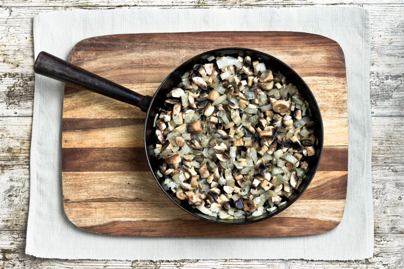 Cream of mushroom soup | www.planticize.com